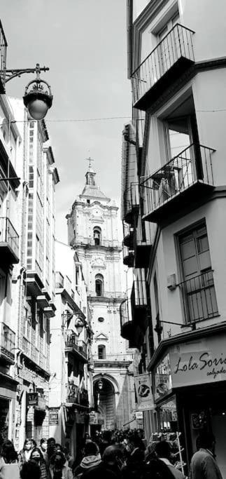 Gran Piso En Zona Comercial Malaga Exterior photo